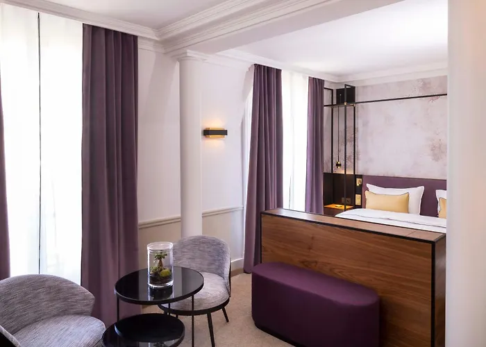 Victoria Palace 4*