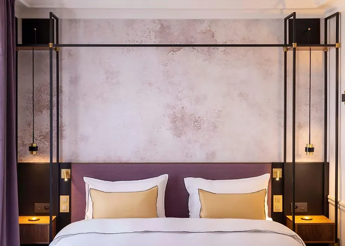 Victoria Palace 4*
