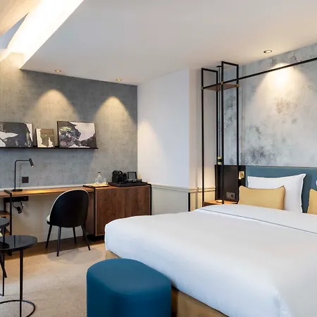 Victoria Palace Hotel