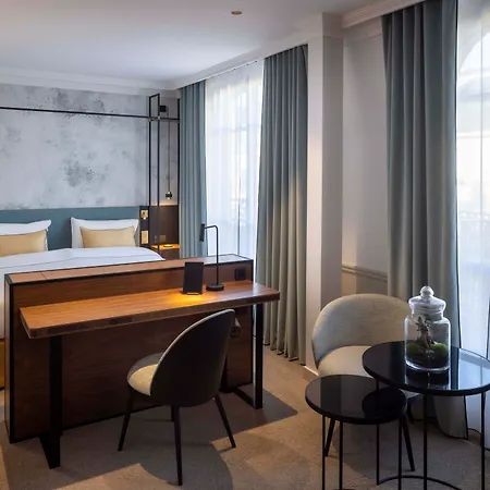 Victoria Palace 4*