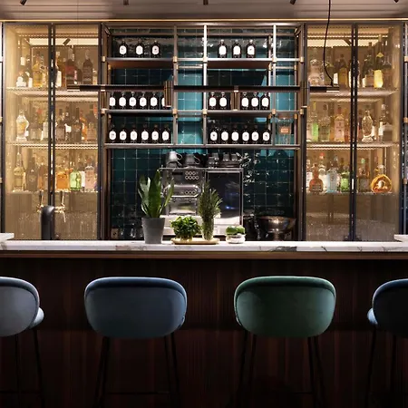 Victoria Palace Hotel