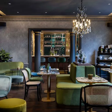 Ξενοδοχείο Victoria Palace 4*