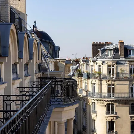 Victoria Palace Hotel