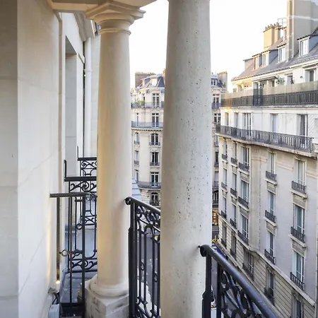 Victoria Palace Hotel 4*