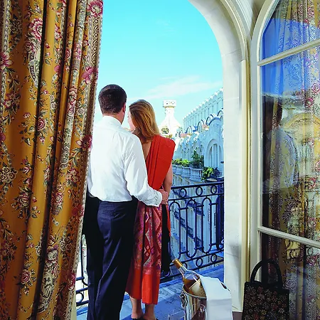 维多利亚广场酒店 酒店 4*