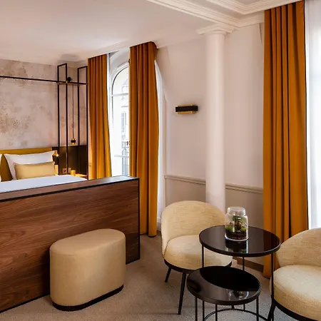 维多利亚广场酒店 酒店 4*