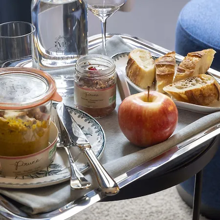 酒店 维多利亚广场酒店 4*