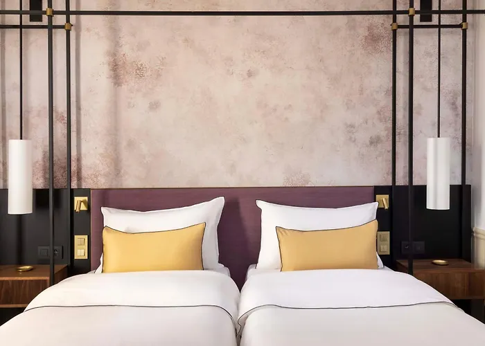 Victoria Palace Hotel 4*