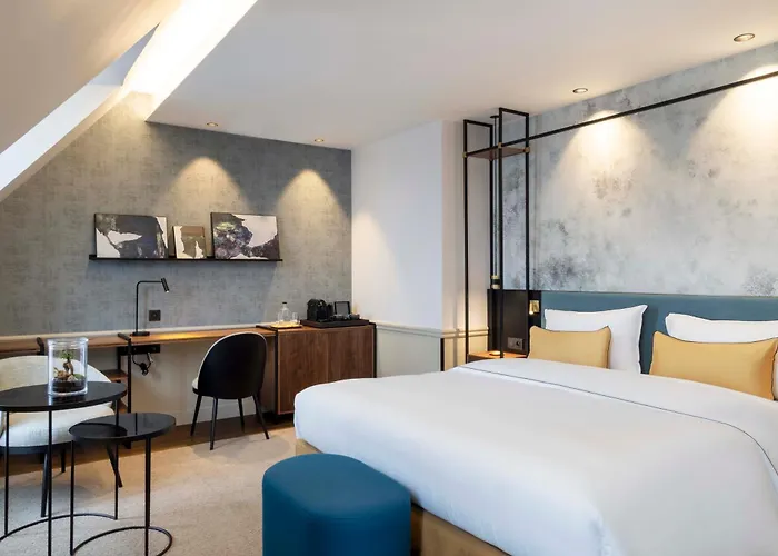 Victoria Palace Hotel