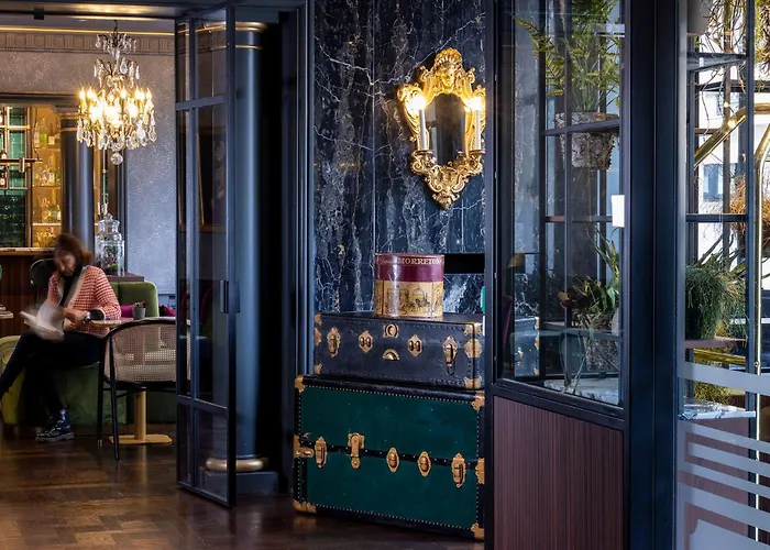 Victoria Palace Hotel 4*